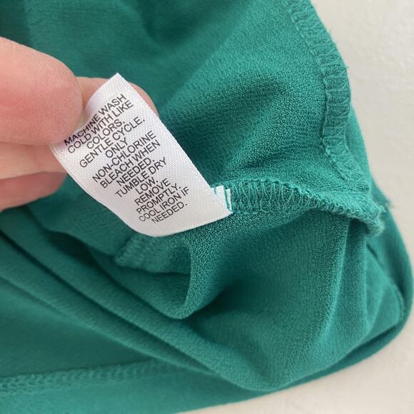 Cato Top Women Large Kelly Green Dolman Sleeve Twist Front Dressy Holiday Slinky - Picture 10 of 12